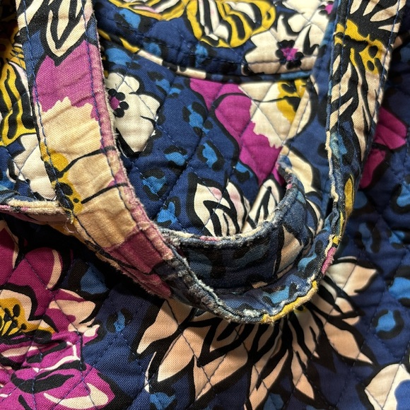 Vera Bradley 3 piece Set Bag, Wallet/ Id / Key Ring and Small Pouch - Picture 6 of 17